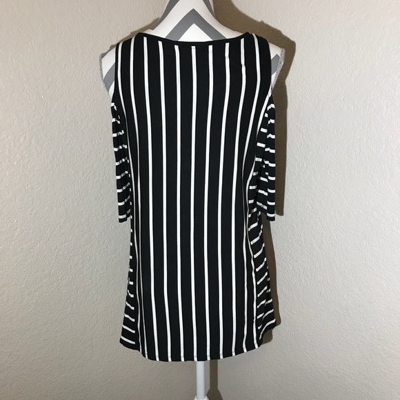 Spense open shoulder Tunic shirt - Picture 3 of 3